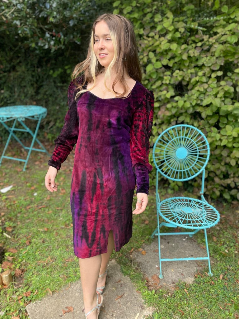Velvet Long Sleeve Dress in Purple/Red
